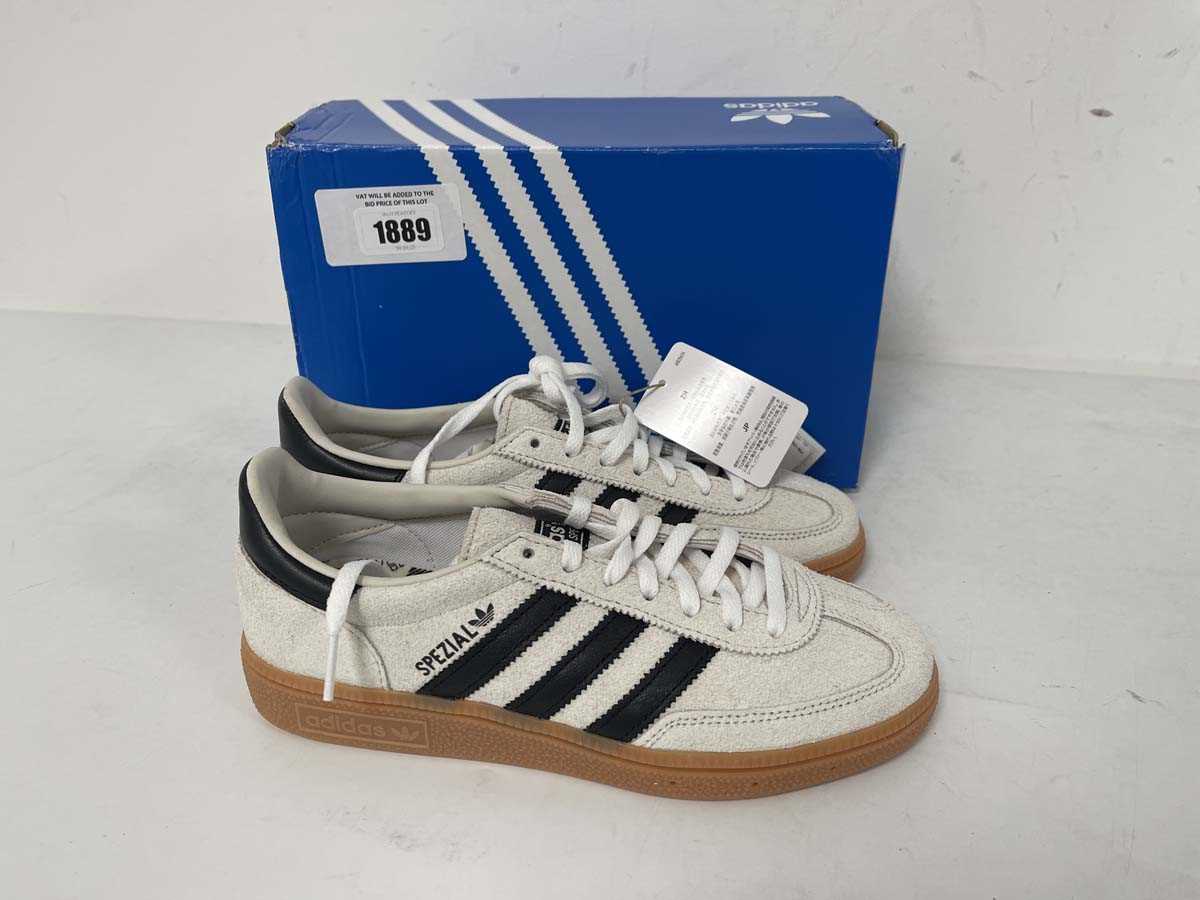 Lot 1889 - Adidas handball spezial trainers in grey size...