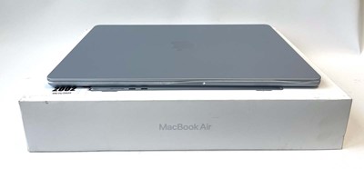 Lot MacBook Air 15" 2025 A3241 Silver laptop with...