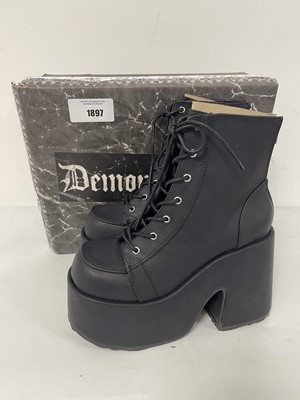 Lot Demonia Cult vegan leather platform boots in...