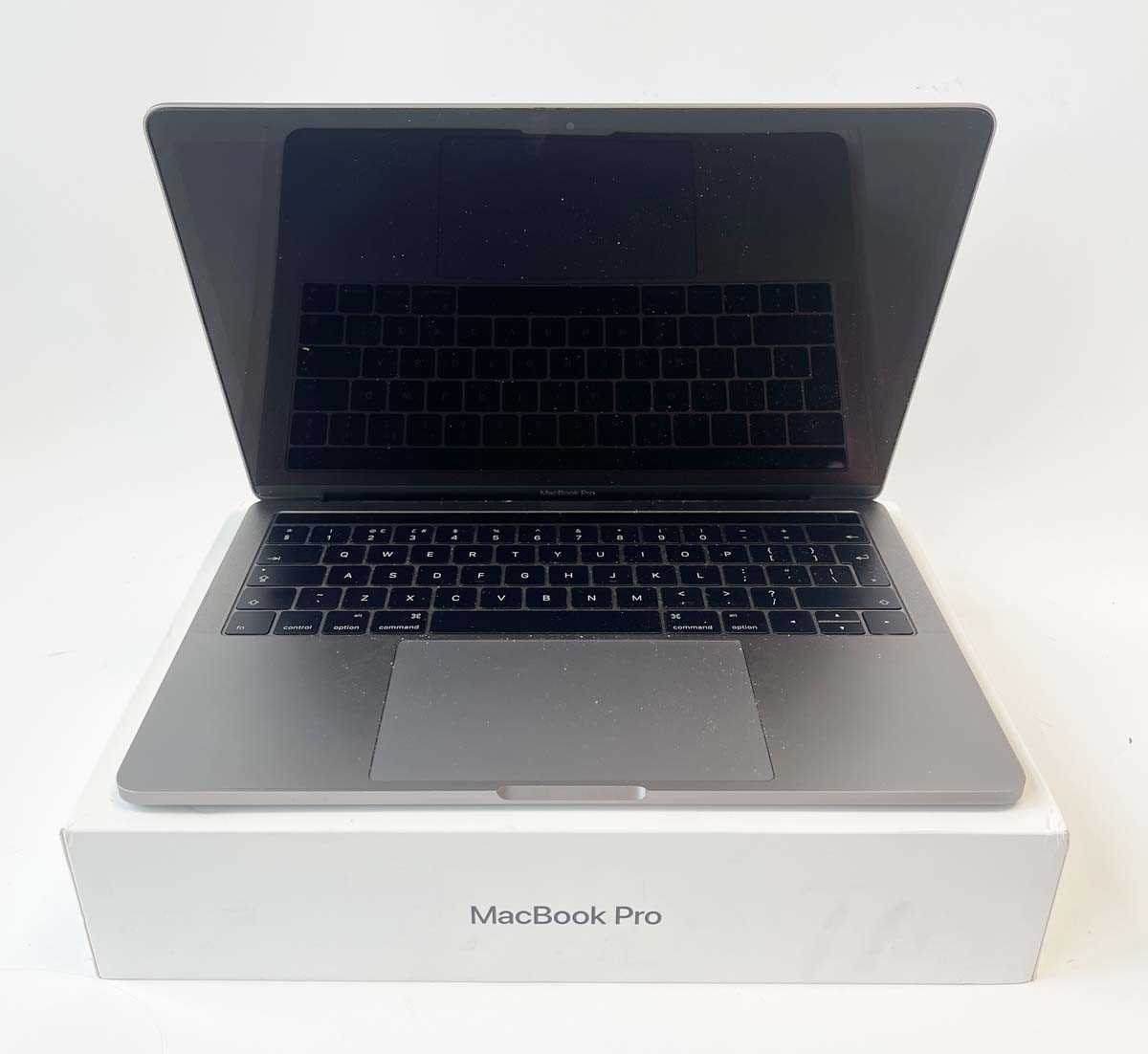 Lot MacBook Pro 13" 2016 A1706 Space Grey laptop...