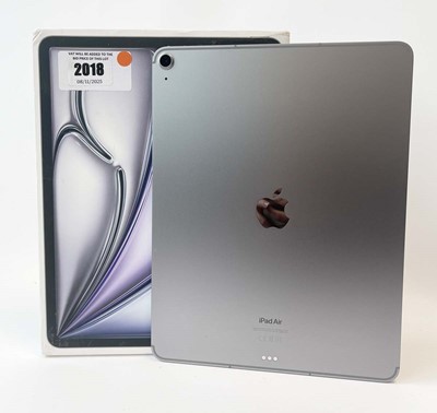 Lot iPad Air 13" M2 128GB A2899 Space Grey with box