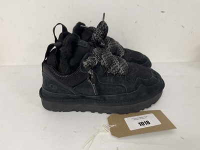 Lot Ugg trainers in black size UK7