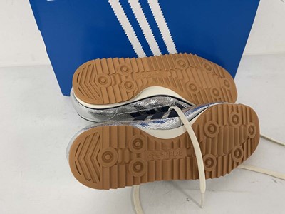 Lot Adidas SL 72 OG trainers in silver size UK5.5 -...