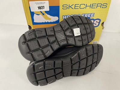 Lot Sketchers hands free slip ins trainers in...