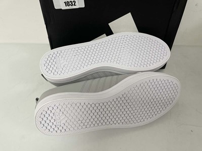 Lot Adidas vs pace 2.0 trainers in grey size UK8.5...