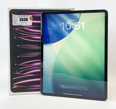 Lot iPad Pro 12.9" 4th Gen A2232 256GB Space Grey...