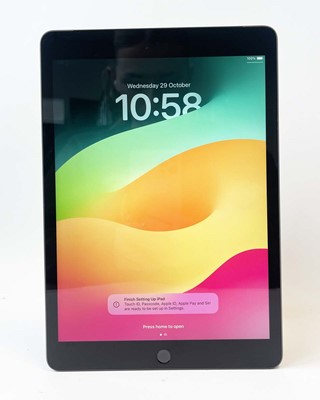 Lot iPad 9th Gen A2604 64GB Space Grey (SIM slot)