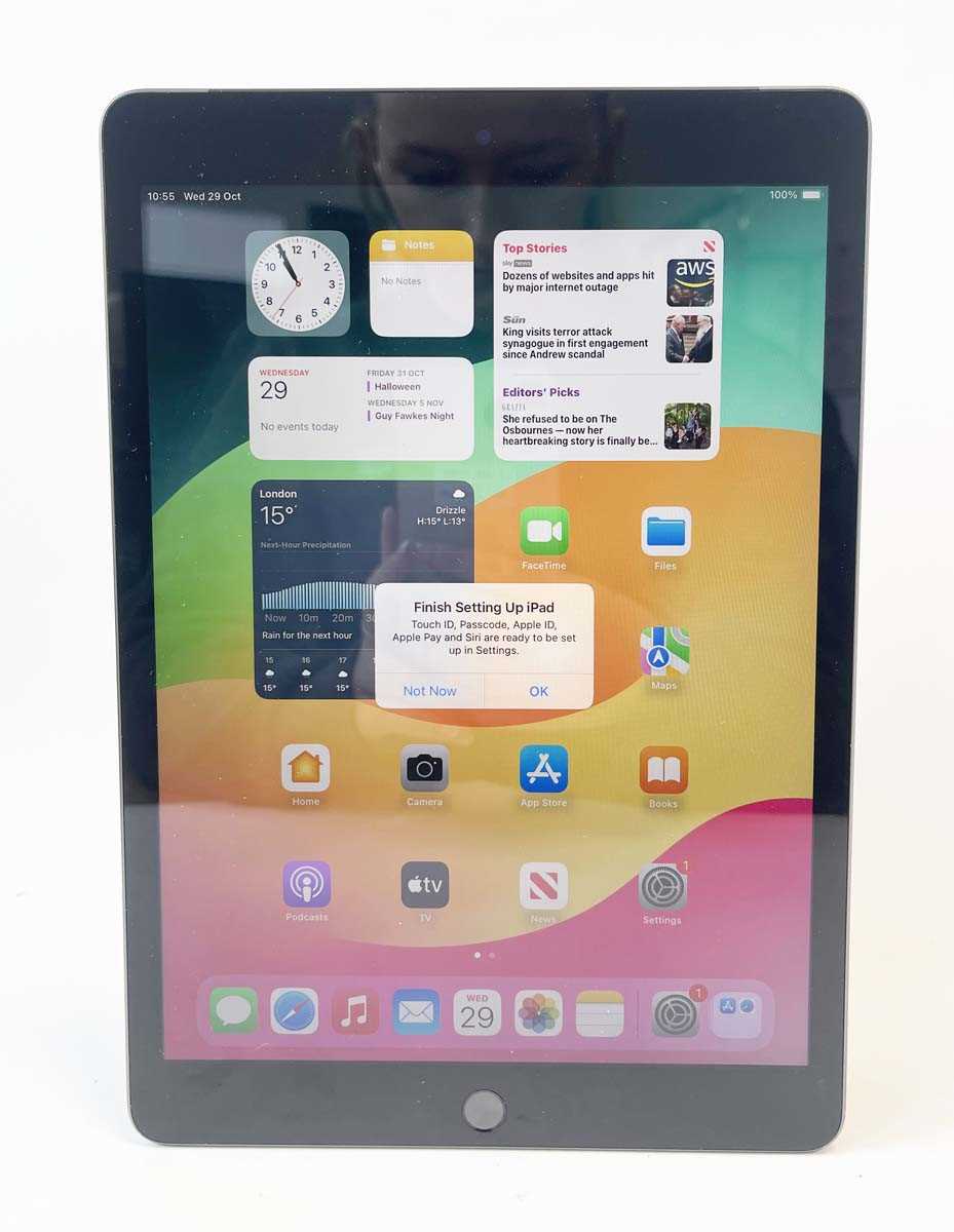 Lot iPad 9th Gen A2604 64GB Space Grey (SIM slot)