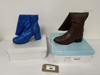 Lot 2x Boxed pairs of boots to include Gizelle UK6...