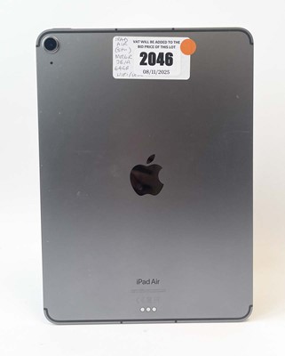 Lot iPad Air 5th Gen 64GB Space Grey (SIM slot)