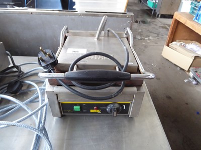 Lot 706 - 30cm Buffalo contact grill