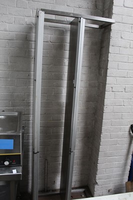 Lot 733 - 200cm 2 tiered gantry