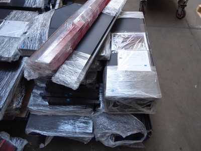 Lot 750 - Retail shop shelving display rack to comprise...