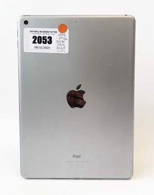 Lot iPad 6th Gen A1893 32GB Space Grey