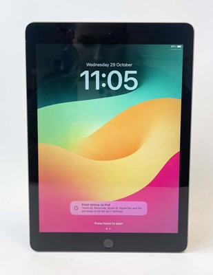 Lot iPad 6th Gen A1893 32GB Space Grey