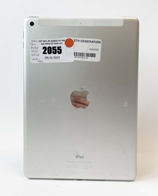 Lot iPad 5th Gen A1823 128GB Silver