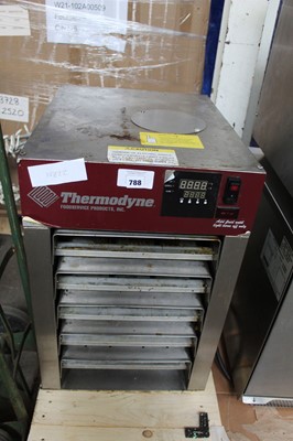 Lot 788 - 45cm Thermodyne hot foot holding cabinet
