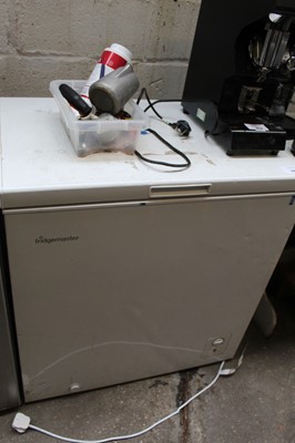 Lot 795 - 80cm Fridge Master chest freezer