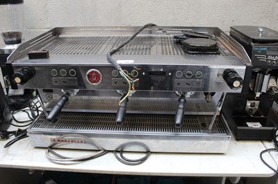 Lot 798 - 96cm La Marzocco Linear 3 AV 3 group automatic...