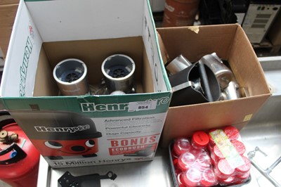 Lot 854 - Box containing Nutri Bullet machines and 2...