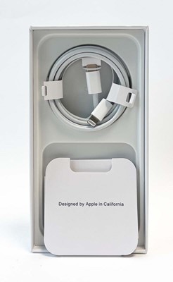 Lot iPhone 12 128GB Black with box and cable