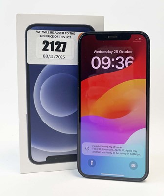 Lot iPhone 12 64GB Black with box and cable