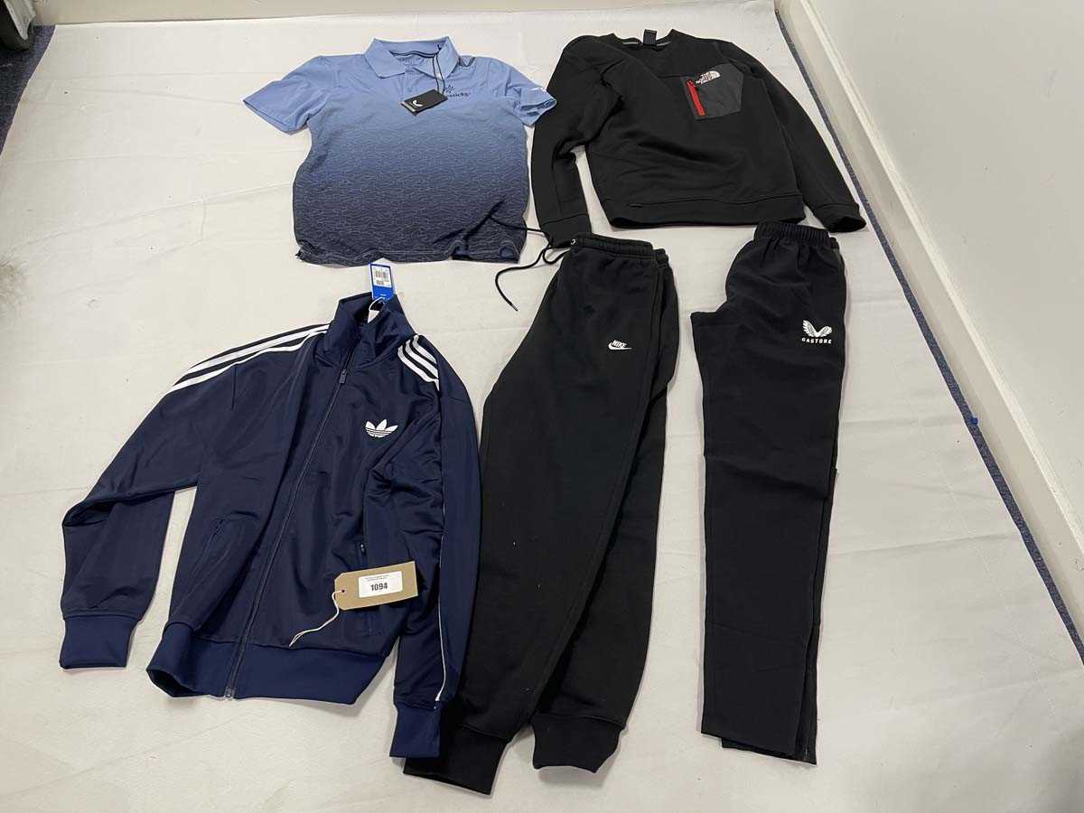 Lot Selection of sportswear to include Castore,...