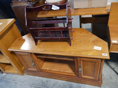 Lot 1248 - Oak finish entertainment unit with magazine rack