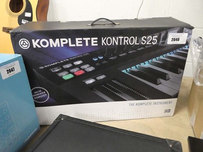 Lot 2046 - Native Instruments Komplete Kontrol S25 MIDI...