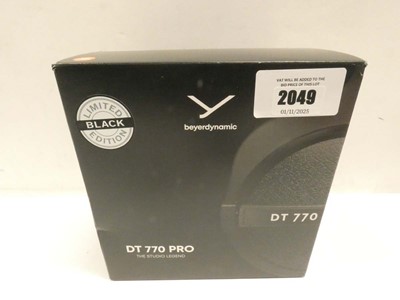 Lot 2049 - BeyerDynamic DT 770 studio headphones