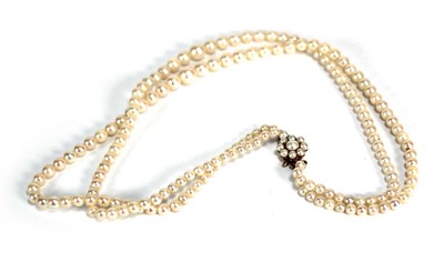 Lot 706 - A double strand graduated cultured pearl...