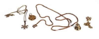 Lot 721 - A group of 9ct yellow gold jewellery...