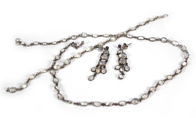 Lot 723 - A suite of cabochon moonstone set jewellery...