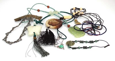 Lot 727 - A group of Oriental style jewellery including...