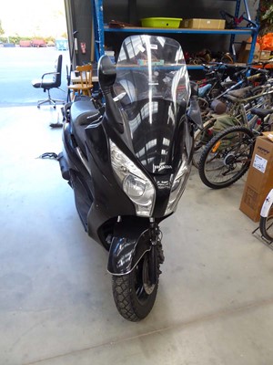 Lot 4011 - (LD14 LTK) 2014 Honda S-Wing FES 125 A-C moped...