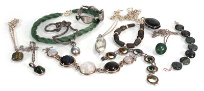 Lot 729 - A group of silver, metalware and base metal...