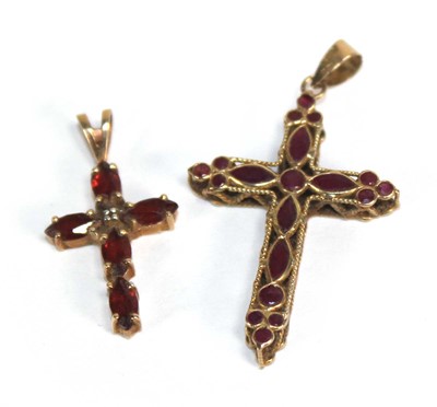 Lot 734 - A 9ct yellow gold double sided filigreework...