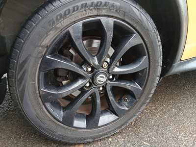 Lot 4001 - (NV64 XDJ) 2015 Nissan Juke Tekna DCI 5-door...