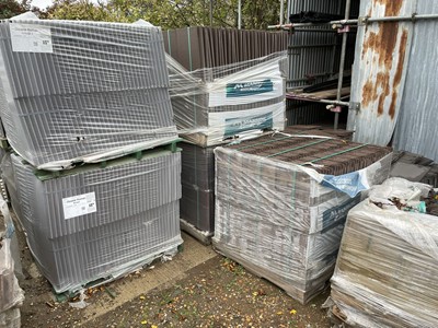 Lot 516 - 16 full packs and 5 part pack, comprising two...