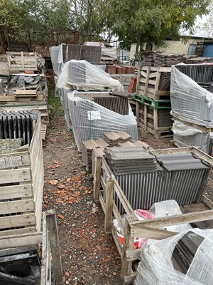 Lot 525 - Two stillages and a pallet of reclaimed tiles,...
