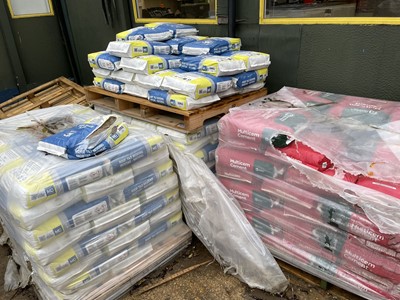 Lot 533 - 2 and a part pallet of FP McCann roof tile...