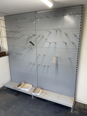 Lot 534 - The remaining contents of the office including...