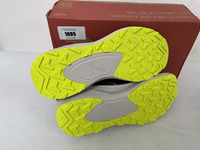 Lot 1005 - Puma skyrocket lite trail trainers in black...