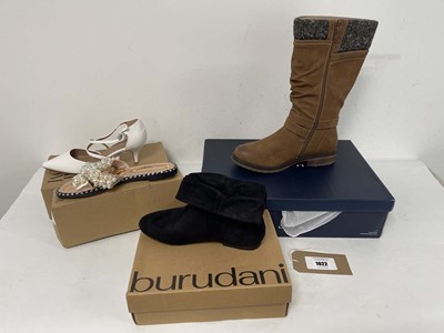 Lot 1022 - 4x Boxed pairs of shoes to include Where's...