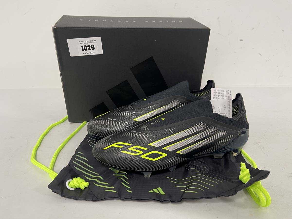 Lot 1029 - Adidas F50 elite LL football boots in black...