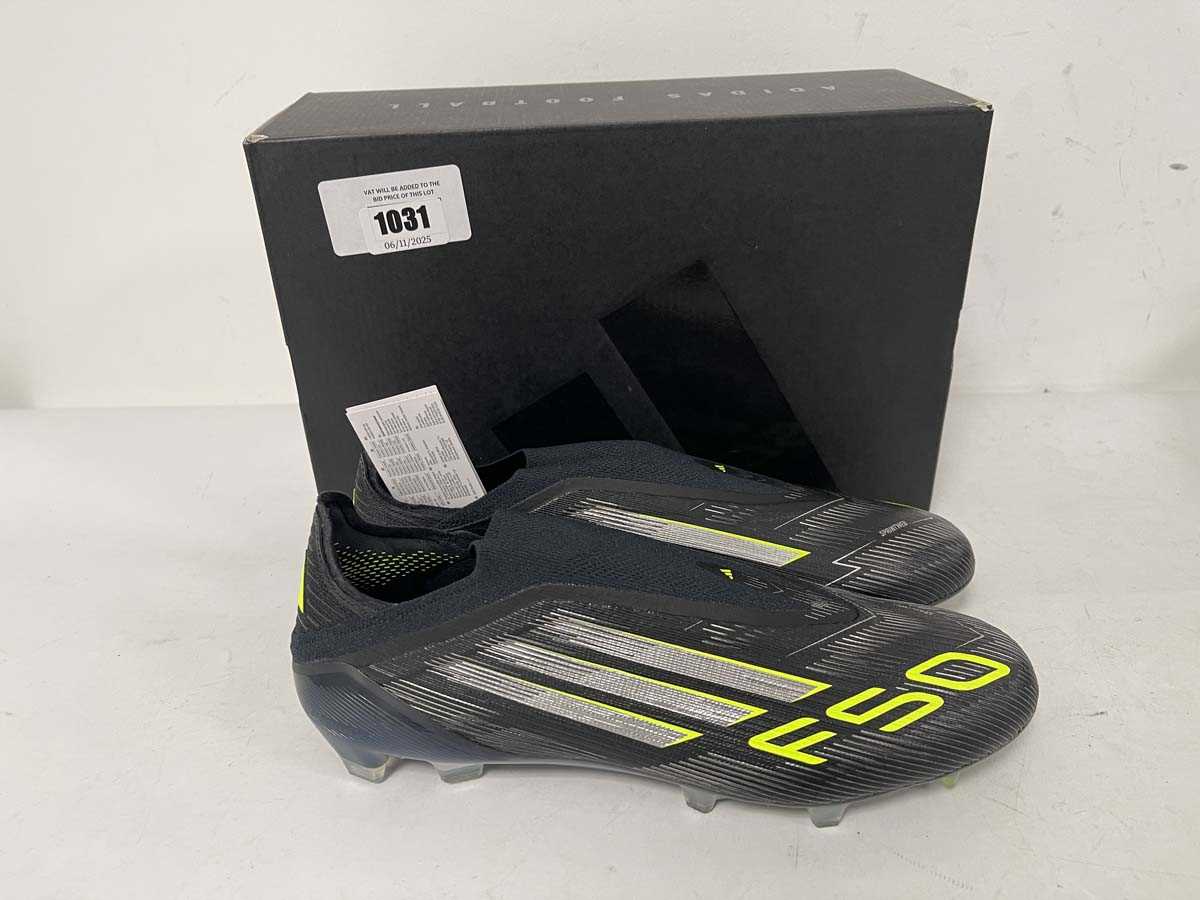 Lot 1031 - AdidasF50 elite LL football boots in black...
