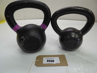 Lot 3372 - 10kg & 6kg kettlebell