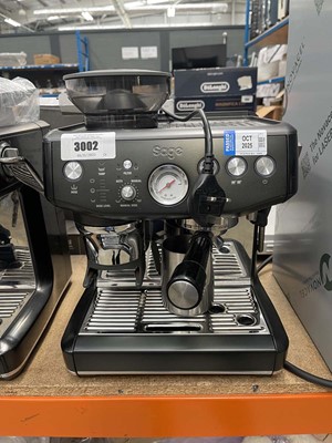 Lot 3002 - Unboxed Sage barista express coffee machine