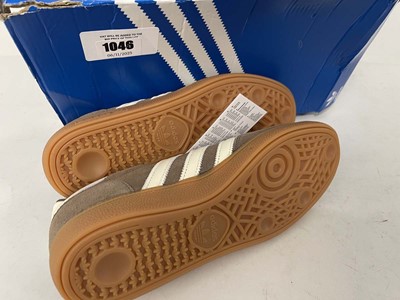 Lot 1046 - Adidas handball spezial trainers in brown size...