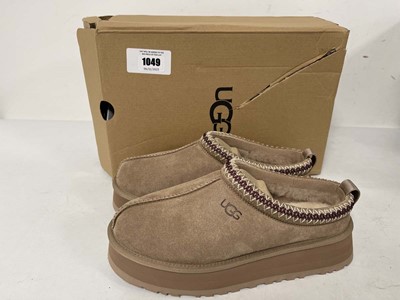 Lot 1049 - Ugg tazz II slippers in brown size UK7 - boxed